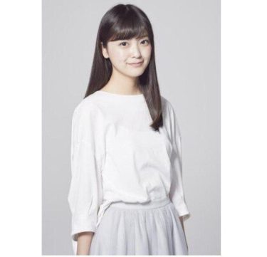 “戦隊美女”工藤美桜のグレープ色水着でヘルシーボディーあらわな姿に「大人の色気が素晴らしい」「スタイルが良い！」